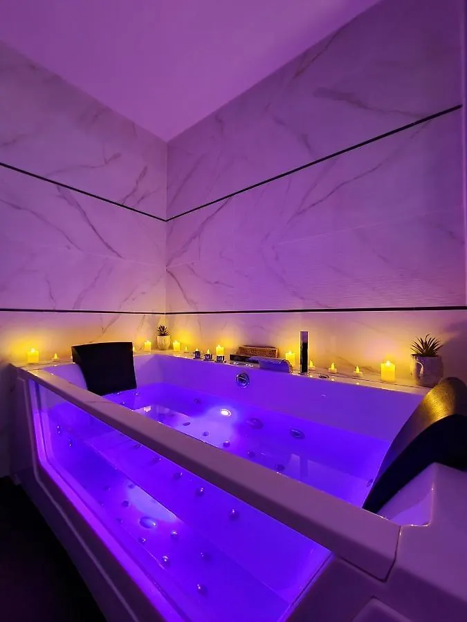 Chalet Privatif / Suite Romantique Love Balneo contacts