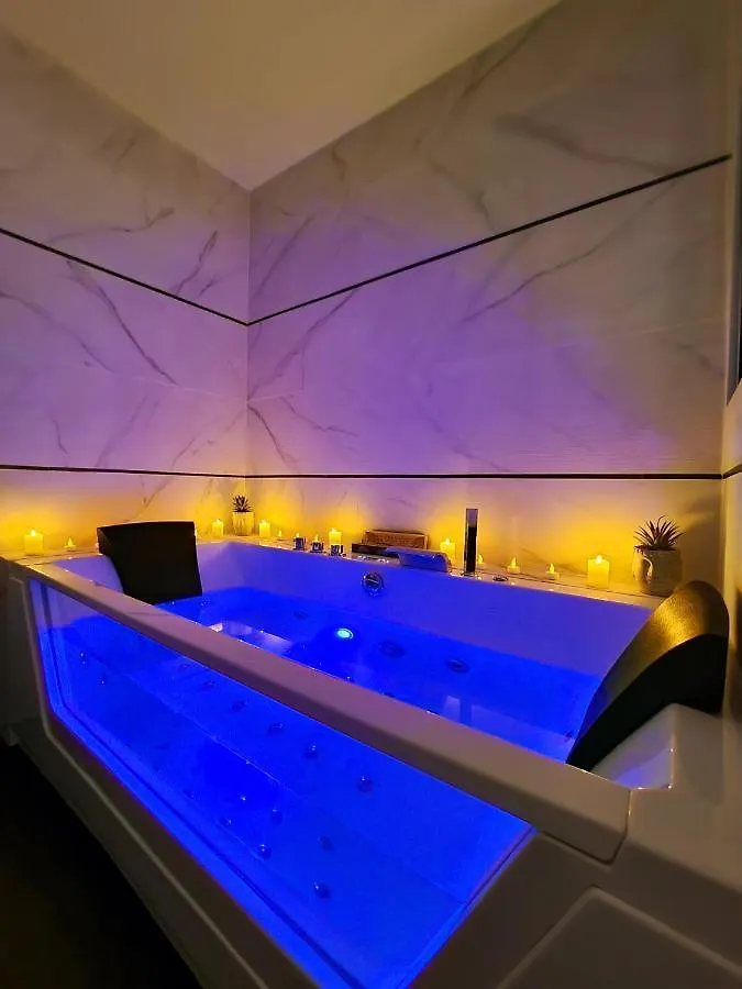 Chalet Privatif / Suite Romantique Love Balneo Le Castellet  France